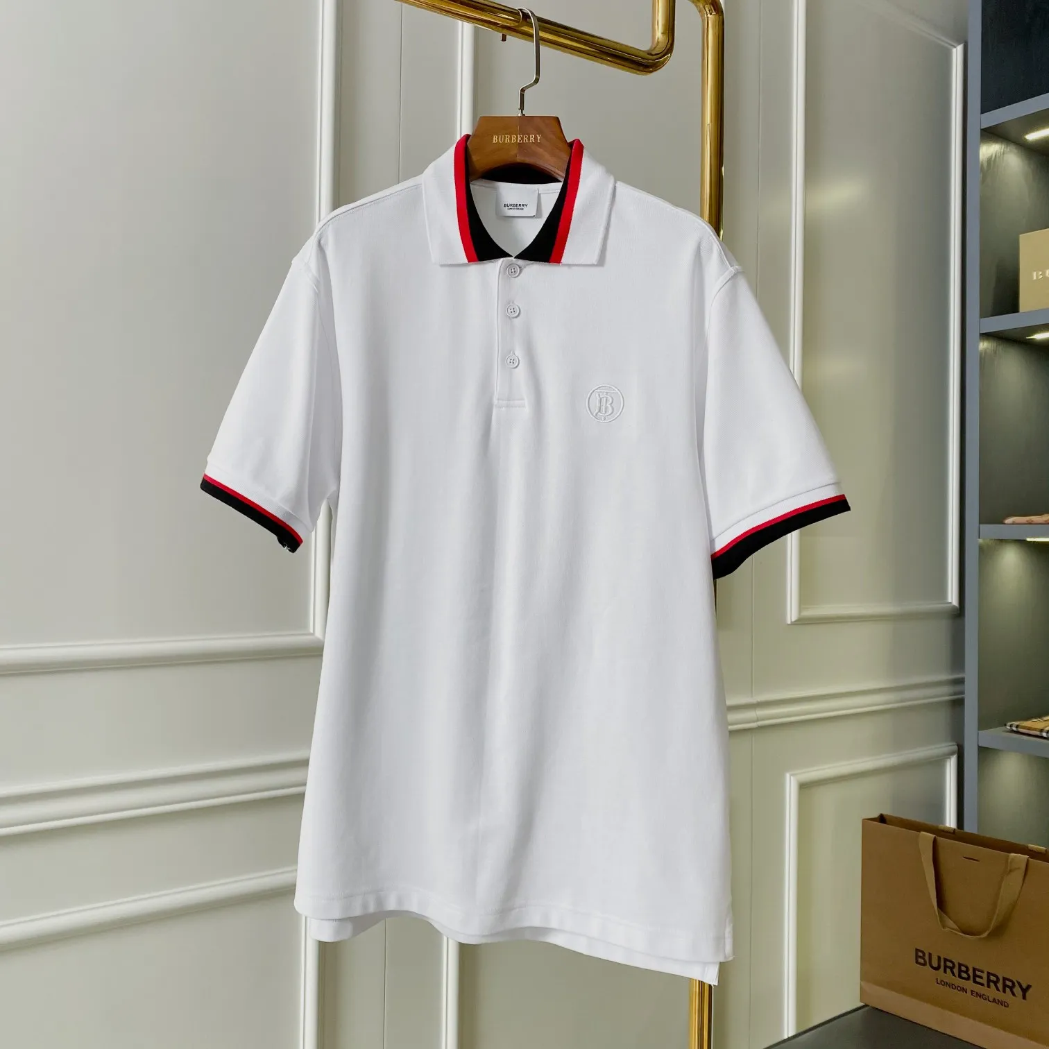 🅱️ TB Polo 【BUR ， Hot Sale 】： ， ， logo ， 。 ， 。 🏻 TB Polo ！BUR ～ polo ， New Arrival polo！ BUR Riccardo Tisci ,Classic logo， ， Quality。 ， Classic ！ ， ， ， ， ， ， ， ， ， ， ， 。 ， New Arrival ， ！ ， ！ BURQuality ， ！ ，In Stock ， ！！ Sizes ：S、M，L，XL，XXLSize Size ！